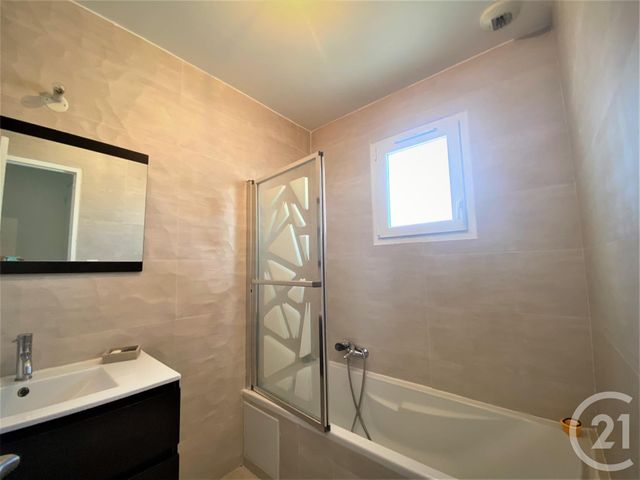 maison à vendre - 5 pièces - 93.0 m2 - ARLES - 13 - PROVENCE-ALPES-COTE-D-AZUR - Century 21 Arelate Immo maison à vendre - 5 pièces - 93.0 m2 - ARLES - 13 - PROVENCE-ALPES-COTE-D-AZUR - Century 21 Arelate Immo