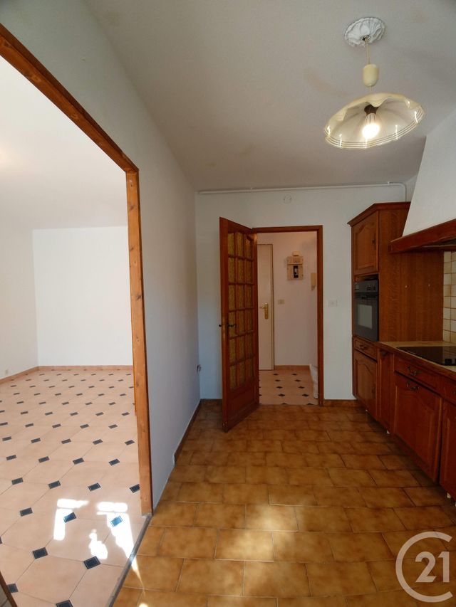 Appartement F4 à vendre - 4 pièces - 76.34 m2 - ARLES - 13 - PROVENCE-ALPES-COTE-D-AZUR - Century 21 Arelate Immo Appartement F4 à vendre - 4 pièces - 76.34 m2 - ARLES - 13 - PROVENCE-ALPES-COTE-D-AZUR - Century 21 Arelate Immo