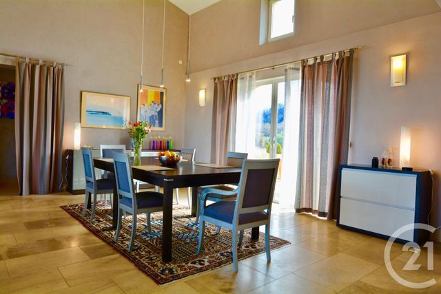 maison à vendre - 7 pièces - 214.18 m2 - ALLEINS - 13 - PROVENCE-ALPES-COTE-D-AZUR - Century 21 Arelate Immo maison à vendre - 7 pièces - 214.18 m2 - ALLEINS - 13 - PROVENCE-ALPES-COTE-D-AZUR - Century 21 Arelate Immo