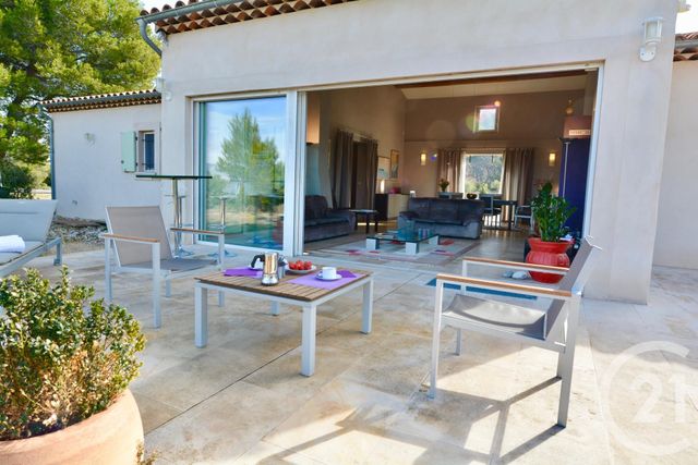 maison à vendre - 7 pièces - 214.18 m2 - ALLEINS - 13 - PROVENCE-ALPES-COTE-D-AZUR - Century 21 Arelate Immo maison à vendre - 7 pièces - 214.18 m2 - ALLEINS - 13 - PROVENCE-ALPES-COTE-D-AZUR - Century 21 Arelate Immo