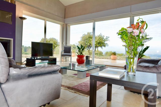 maison à vendre - 7 pièces - 214.18 m2 - ALLEINS - 13 - PROVENCE-ALPES-COTE-D-AZUR - Century 21 Arelate Immo maison à vendre - 7 pièces - 214.18 m2 - ALLEINS - 13 - PROVENCE-ALPES-COTE-D-AZUR - Century 21 Arelate Immo