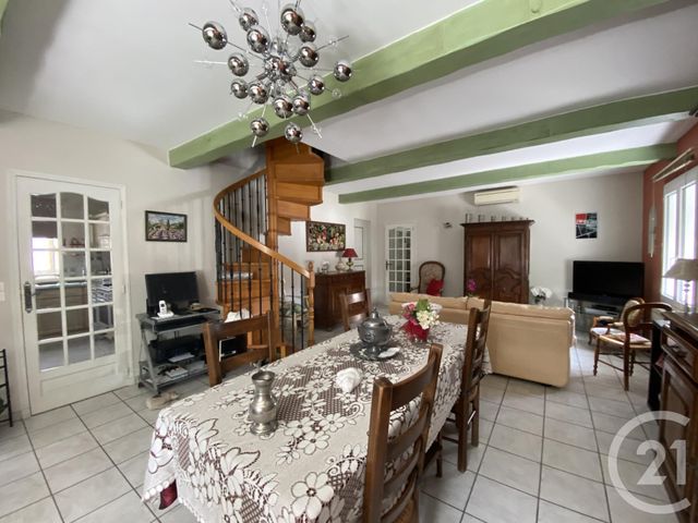maison à vendre - 5 pièces - 141.31 m2 - ARLES - 13 - PROVENCE-ALPES-COTE-D-AZUR - Century 21 Arelate Immo maison à vendre - 5 pièces - 141.31 m2 - ARLES - 13 - PROVENCE-ALPES-COTE-D-AZUR - Century 21 Arelate Immo