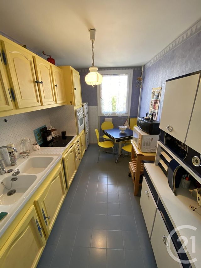 Afficher la photo en grand Appartement F3 à vendre - 3 pièces - 56.54 m2 - ARLES - 13 - PROVENCE-ALPES-COTE-D-AZUR - Century 21 Arelate Immo