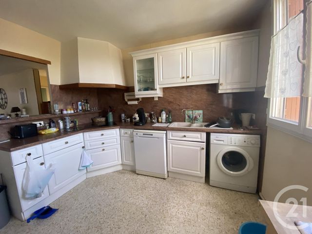 Afficher la photo en grand Appartement F3 à vendre - 3 pièces - 64.08 m2 - ARLES - 13 - PROVENCE-ALPES-COTE-D-AZUR - Century 21 Arelate Immo