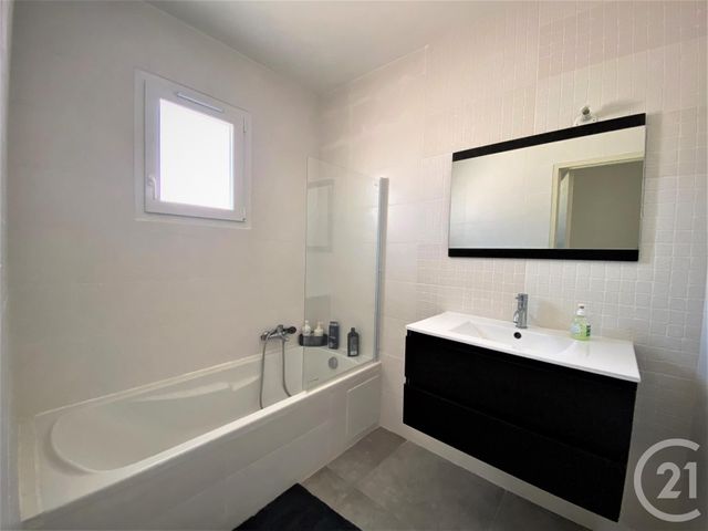 maison à vendre - 4 pièces - 93.0 m2 - ARLES - 13 - PROVENCE-ALPES-COTE-D-AZUR - Century 21 Arelate Immo maison à vendre - 4 pièces - 93.0 m2 - ARLES - 13 - PROVENCE-ALPES-COTE-D-AZUR - Century 21 Arelate Immo