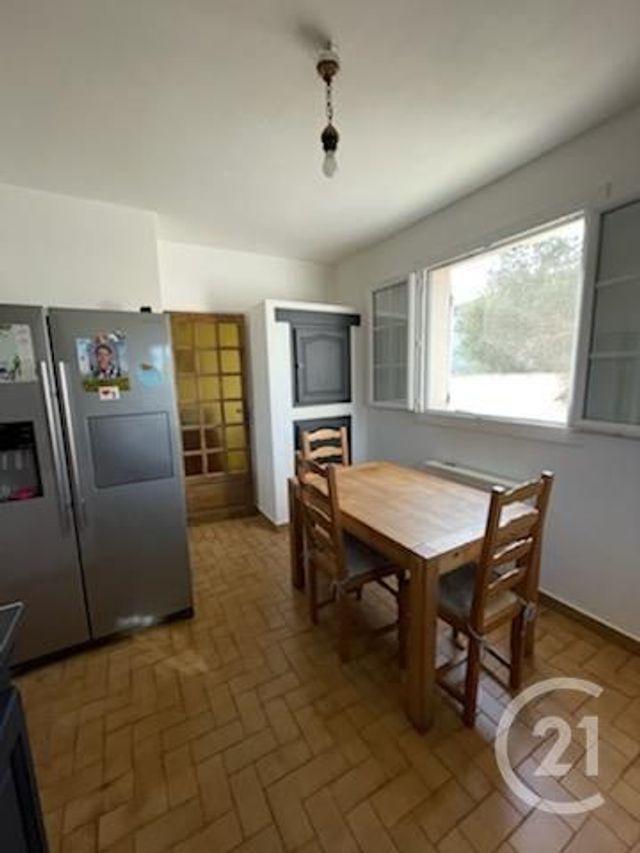 maison à vendre - 5 pièces - 119.07 m2 - ARLES - 13 - PROVENCE-ALPES-COTE-D-AZUR - Century 21 Arelate Immo maison à vendre - 5 pièces - 119.07 m2 - ARLES - 13 - PROVENCE-ALPES-COTE-D-AZUR - Century 21 Arelate Immo