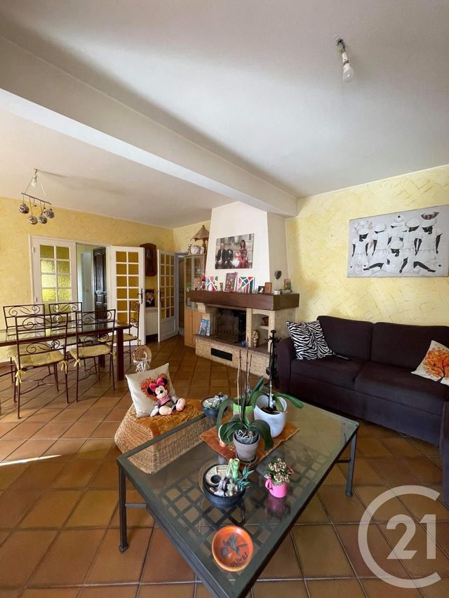 maison à vendre - 5 pièces - 119.07 m2 - ARLES - 13 - PROVENCE-ALPES-COTE-D-AZUR - Century 21 Arelate Immo maison à vendre - 5 pièces - 119.07 m2 - ARLES - 13 - PROVENCE-ALPES-COTE-D-AZUR - Century 21 Arelate Immo