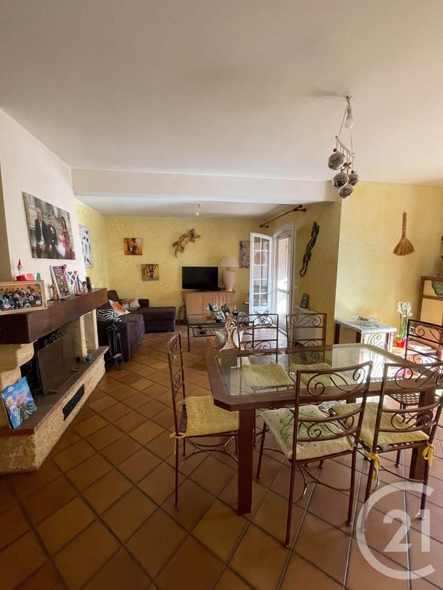maison à vendre - 5 pièces - 119.07 m2 - ARLES - 13 - PROVENCE-ALPES-COTE-D-AZUR - Century 21 Arelate Immo maison à vendre - 5 pièces - 119.07 m2 - ARLES - 13 - PROVENCE-ALPES-COTE-D-AZUR - Century 21 Arelate Immo