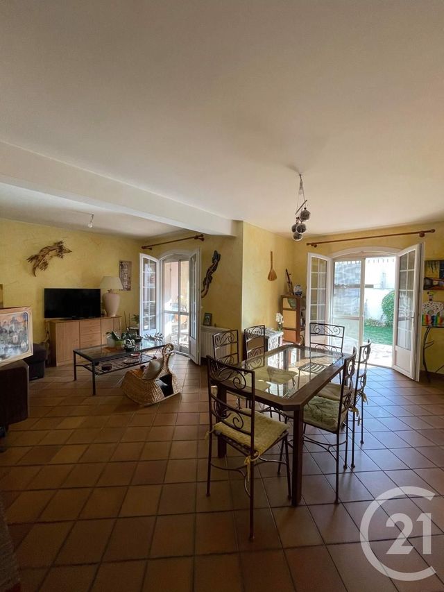 maison à vendre - 5 pièces - 119.07 m2 - ARLES - 13 - PROVENCE-ALPES-COTE-D-AZUR - Century 21 Arelate Immo maison à vendre - 5 pièces - 119.07 m2 - ARLES - 13 - PROVENCE-ALPES-COTE-D-AZUR - Century 21 Arelate Immo