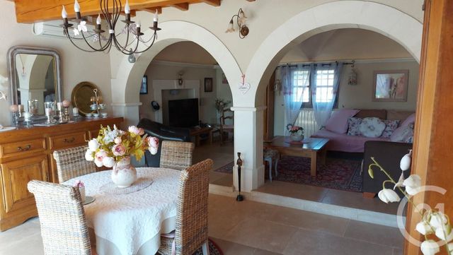 maison à vendre - 8 pièces - 230.28 m2 - GRAVESON - 13 - PROVENCE-ALPES-COTE-D-AZUR - Century 21 Arelate Immo maison à vendre - 8 pièces - 230.28 m2 - GRAVESON - 13 - PROVENCE-ALPES-COTE-D-AZUR - Century 21 Arelate Immo