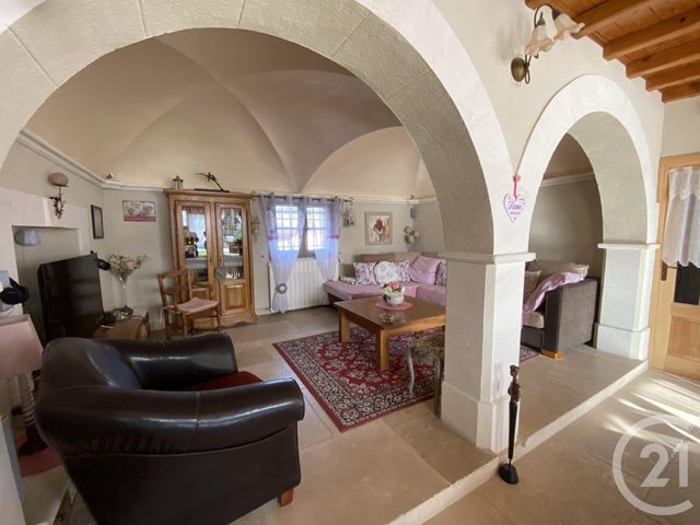 maison à vendre - 8 pièces - 230.28 m2 - GRAVESON - 13 - PROVENCE-ALPES-COTE-D-AZUR - Century 21 Arelate Immo maison à vendre - 8 pièces - 230.28 m2 - GRAVESON - 13 - PROVENCE-ALPES-COTE-D-AZUR - Century 21 Arelate Immo