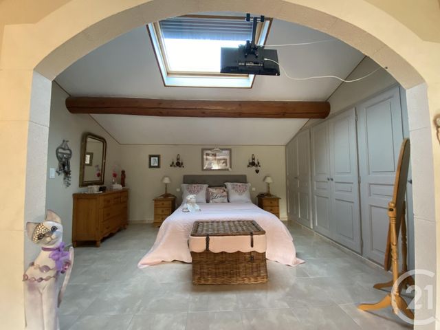 maison à vendre - 8 pièces - 230.28 m2 - GRAVESON - 13 - PROVENCE-ALPES-COTE-D-AZUR - Century 21 Arelate Immo maison à vendre - 8 pièces - 230.28 m2 - GRAVESON - 13 - PROVENCE-ALPES-COTE-D-AZUR - Century 21 Arelate Immo