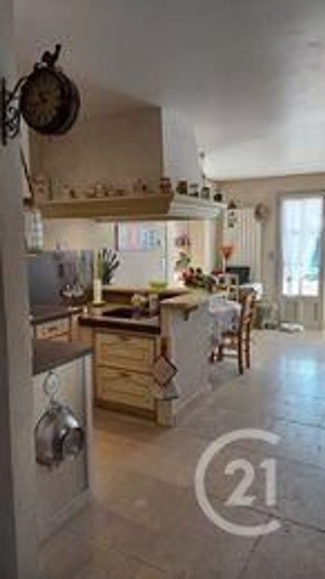 maison à vendre - 8 pièces - 230.28 m2 - GRAVESON - 13 - PROVENCE-ALPES-COTE-D-AZUR - Century 21 Arelate Immo maison à vendre - 8 pièces - 230.28 m2 - GRAVESON - 13 - PROVENCE-ALPES-COTE-D-AZUR - Century 21 Arelate Immo