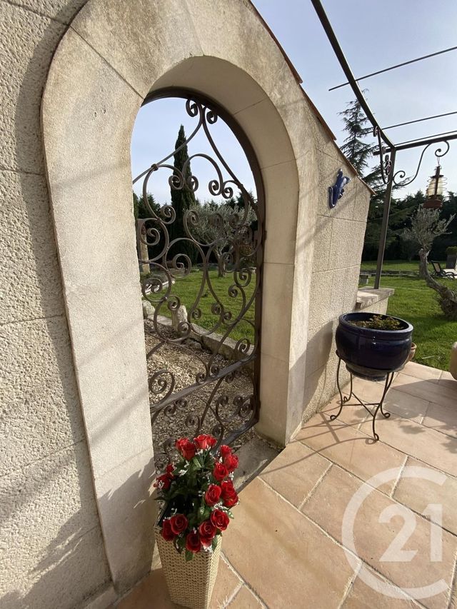 maison à vendre - 8 pièces - 230.28 m2 - GRAVESON - 13 - PROVENCE-ALPES-COTE-D-AZUR - Century 21 Arelate Immo maison à vendre - 8 pièces - 230.28 m2 - GRAVESON - 13 - PROVENCE-ALPES-COTE-D-AZUR - Century 21 Arelate Immo