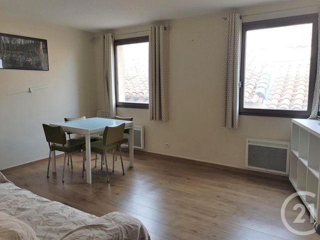 Appartement F3 à louer - 3 pièces - 56.0 m2 - ARLES - 13 - PROVENCE-ALPES-COTE-D-AZUR - Century 21 Arelate Immo Appartement F3 à louer - 3 pièces - 56.0 m2 - ARLES - 13 - PROVENCE-ALPES-COTE-D-AZUR - Century 21 Arelate Immo