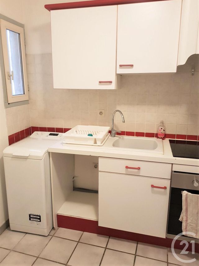 Appartement F3 à louer - 3 pièces - 56.0 m2 - ARLES - 13 - PROVENCE-ALPES-COTE-D-AZUR - Century 21 Arelate Immo Appartement F3 à louer - 3 pièces - 56.0 m2 - ARLES - 13 - PROVENCE-ALPES-COTE-D-AZUR - Century 21 Arelate Immo