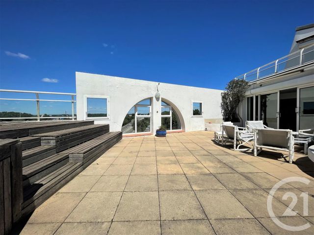 Afficher la photo en grand Appartement F5 à vendre - 5 pièces - 200.9 m2 - ARLES - 13 - PROVENCE-ALPES-COTE-D-AZUR - Century 21 Arelate Immo