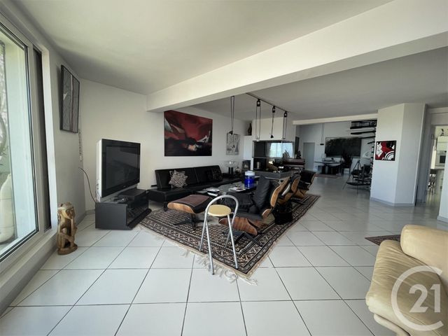 Afficher la photo en grand Appartement F5 à vendre - 5 pièces - 200.9 m2 - ARLES - 13 - PROVENCE-ALPES-COTE-D-AZUR - Century 21 Arelate Immo