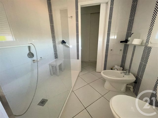 Afficher la photo en grand Appartement F5 à vendre - 5 pièces - 200.9 m2 - ARLES - 13 - PROVENCE-ALPES-COTE-D-AZUR - Century 21 Arelate Immo