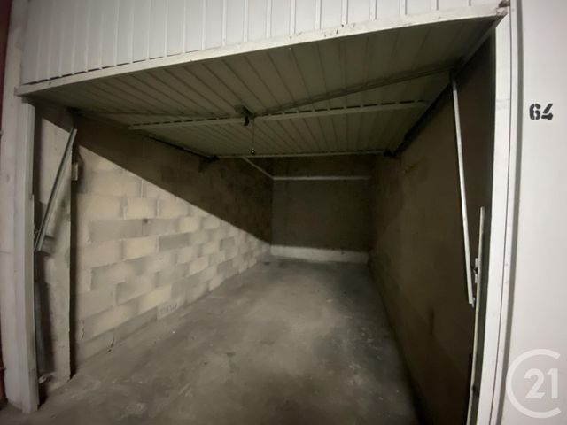 parking à louer - 12.0 m2 - ARLES - 13 - PROVENCE-ALPES-COTE-D-AZUR - Century 21 Arelate Immo