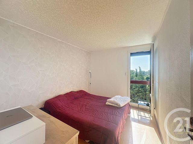 Appartement T4 à vendre - 4 pièces - 73.4 m2 - ARLES - 13 - PROVENCE-ALPES-COTE-D-AZUR - Century 21 Arelate Immo