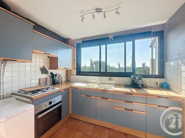 Appartement T4 à vendre - 4 pièces - 73.4 m2 - ARLES - 13 - PROVENCE-ALPES-COTE-D-AZUR - Century 21 Arelate Immo