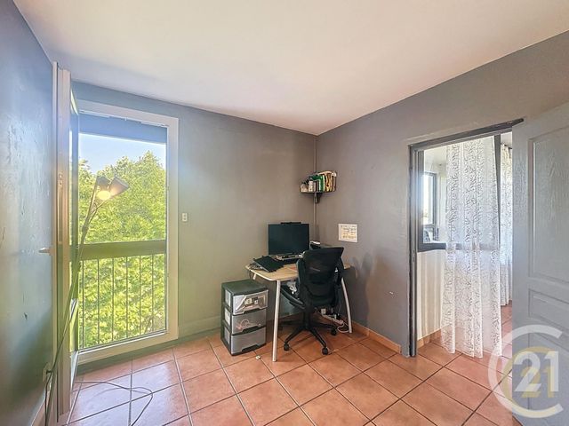 Appartement T4 à vendre - 4 pièces - 73.4 m2 - ARLES - 13 - PROVENCE-ALPES-COTE-D-AZUR - Century 21 Arelate Immo