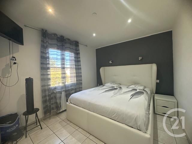 Afficher la photo en grand maison à vendre - 5 pièces - 120.0 m2 - ARLES - 13 - PROVENCE-ALPES-COTE-D-AZUR - Century 21 Arelate Immo