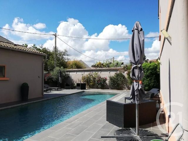 Afficher la photo en grand maison à vendre - 7 pièces - 180.0 m2 - ARLES - 13 - PROVENCE-ALPES-COTE-D-AZUR - Century 21 Arelate Immo
