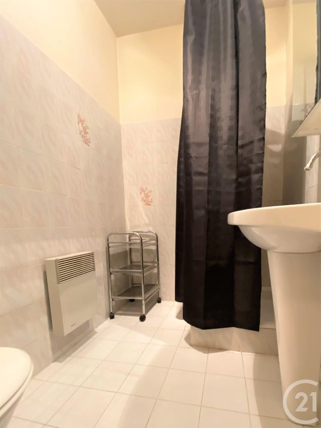 Appartement F1 à louer - 1 pièce - 25.0 m2 - ARLES - 13 - PROVENCE-ALPES-COTE-D-AZUR - Century 21 Arelate Immo