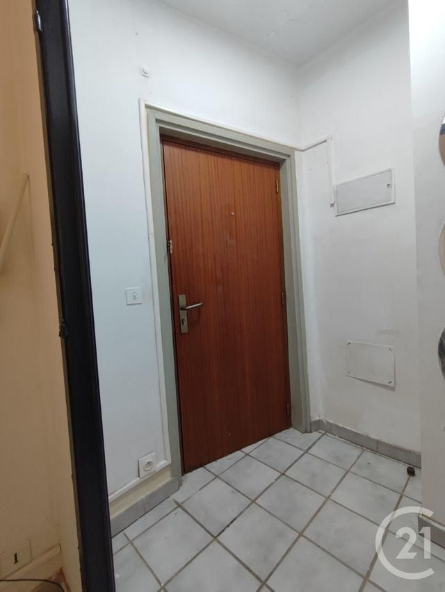 Appartement F1 à louer - 1 pièce - 25.0 m2 - ARLES - 13 - PROVENCE-ALPES-COTE-D-AZUR - Century 21 Arelate Immo