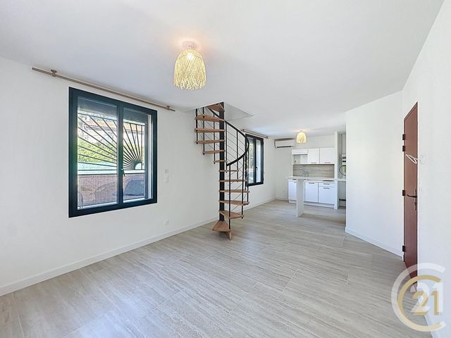 Appartement Duplex à vendre - 2 pièces - 40.98 m2 - ARLES - 13 - PROVENCE-ALPES-COTE-D-AZUR - Century 21 Arelate Immo