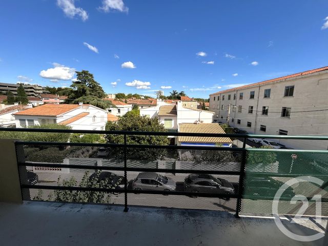 Appartement T3 à louer - 3 pièces - 100.0 m2 - ARLES - 13 - PROVENCE-ALPES-COTE-D-AZUR - Century 21 Arelate Immo