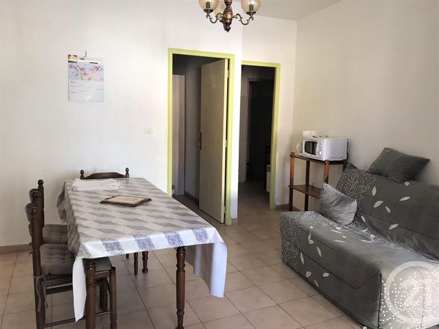 Appartement T2 à louer - 2 pièces - 34.4 m2 - ARLES - 13 - PROVENCE-ALPES-COTE-D-AZUR - Century 21 Arelate Immo