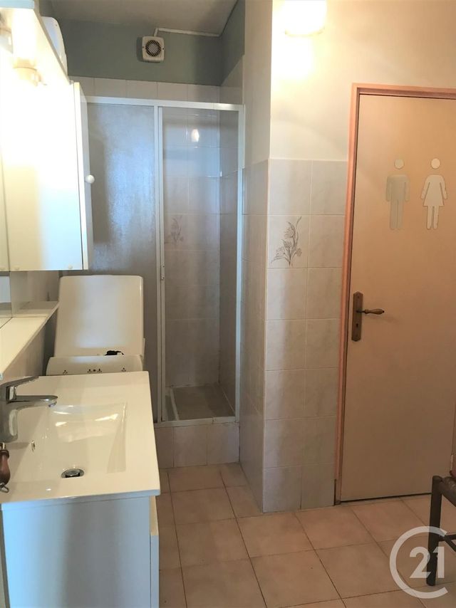 Appartement T2 à louer - 2 pièces - 34.4 m2 - ARLES - 13 - PROVENCE-ALPES-COTE-D-AZUR - Century 21 Arelate Immo