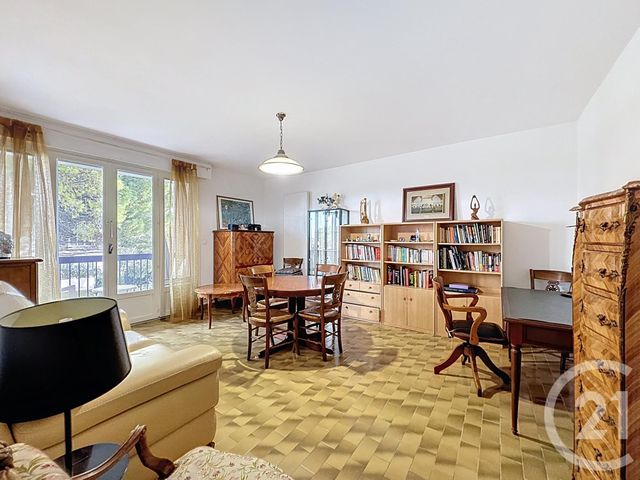 Appartement F3 à vendre - 3 pièces - 79.94 m2 - ARLES - 13 - PROVENCE-ALPES-COTE-D-AZUR - Century 21 Arelate Immo