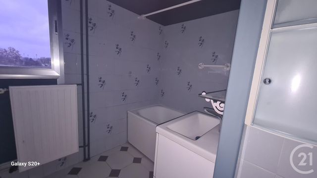 Appartement T3 à louer - 3 pièces - 61.9 m2 - ARLES - 13 - PROVENCE-ALPES-COTE-D-AZUR - Century 21 Arelate Immo