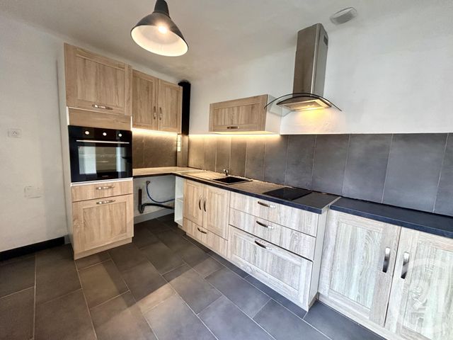 Appartement à louer - 3 pièces - 58.0 m2 - ARLES - 13 - PROVENCE-ALPES-COTE-D-AZUR - Century 21 Arelate Immo