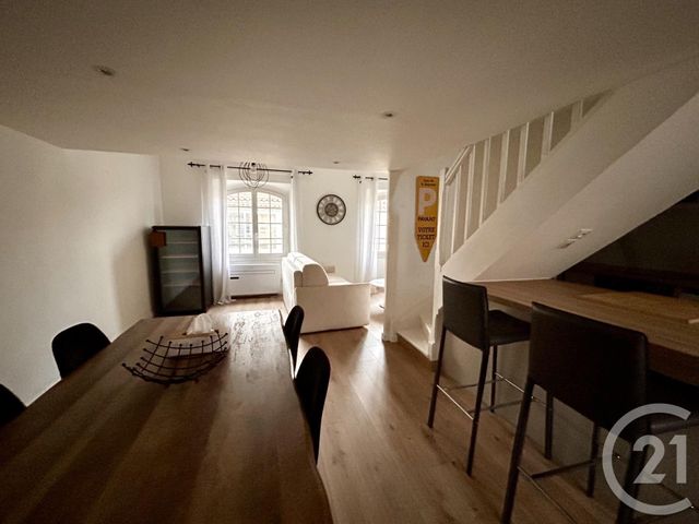 Appartement T2 à louer - 2 pièces - 49.97 m2 - ARLES - 13 - PROVENCE-ALPES-COTE-D-AZUR - Century 21 Arelate Immo