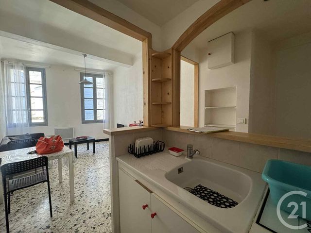 Appartement T2 à louer - 2 pièces - 35.0 m2 - ARLES - 13 - PROVENCE-ALPES-COTE-D-AZUR - Century 21 Arelate Immo