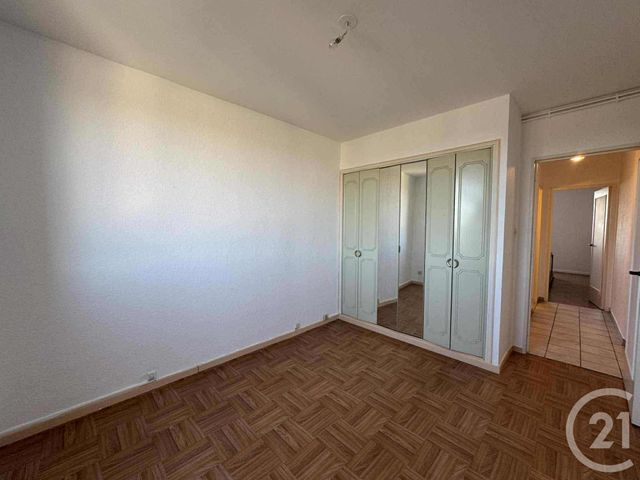 Appartement T3 à louer - 3 pièces - 65.0 m2 - ARLES - 13 - PROVENCE-ALPES-COTE-D-AZUR - Century 21 Arelate Immo