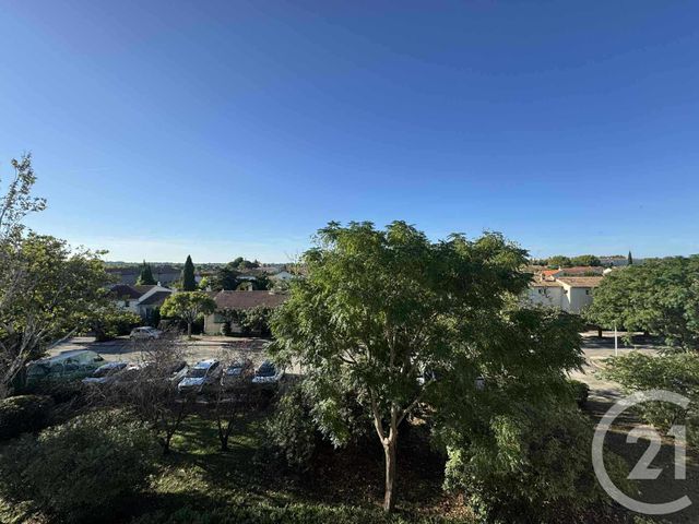 Appartement T3 à louer - 3 pièces - 65.0 m2 - ARLES - 13 - PROVENCE-ALPES-COTE-D-AZUR - Century 21 Arelate Immo