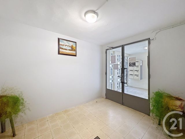Appartement F4 à vendre - 4 pièces - 63.34 m2 - ARLES - 13 - PROVENCE-ALPES-COTE-D-AZUR - Century 21 Arelate Immo