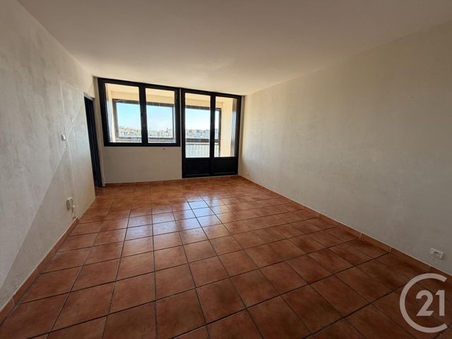 Appartement T4 à louer - 4 pièces - 73.4 m2 - ARLES - 13 - PROVENCE-ALPES-COTE-D-AZUR - Century 21 Arelate Immo
