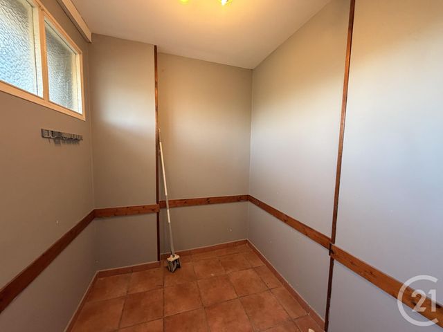 Appartement T4 à louer - 4 pièces - 73.4 m2 - ARLES - 13 - PROVENCE-ALPES-COTE-D-AZUR - Century 21 Arelate Immo