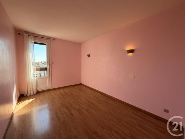 Appartement T4 à louer - 4 pièces - 73.4 m2 - ARLES - 13 - PROVENCE-ALPES-COTE-D-AZUR - Century 21 Arelate Immo