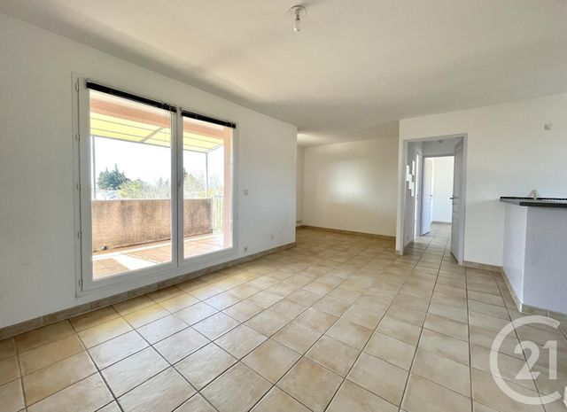Appartement T3 à louer - 3 pièces - 60.65 m2 - ARLES - 13 - PROVENCE-ALPES-COTE-D-AZUR - Century 21 Arelate Immo