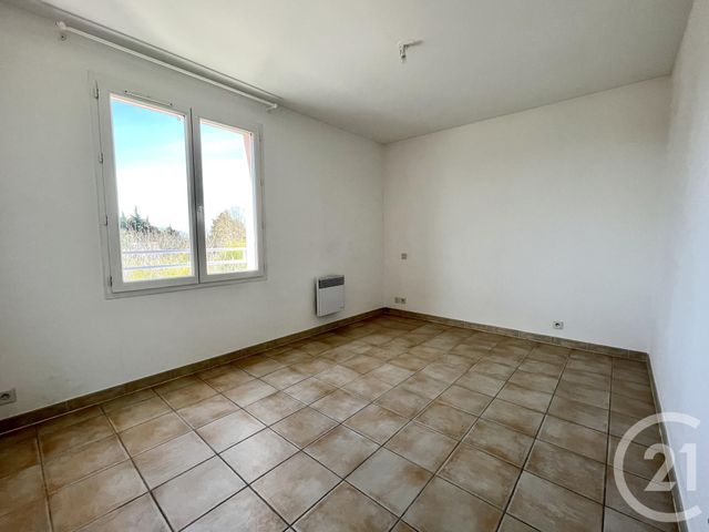 Appartement T3 à louer - 3 pièces - 60.65 m2 - ARLES - 13 - PROVENCE-ALPES-COTE-D-AZUR - Century 21 Arelate Immo