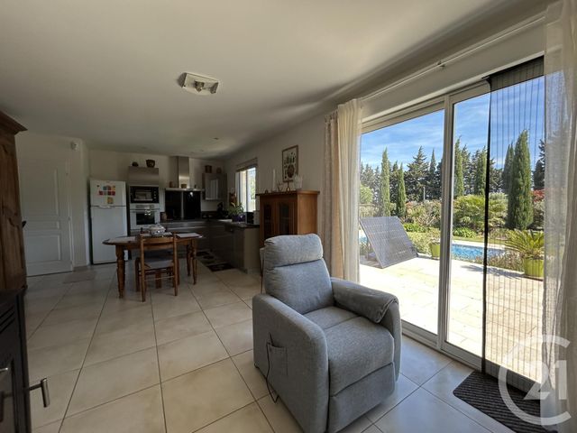 Appartement T2 à louer - 2 pièces - 49.28 m2 - ARLES - 13 - PROVENCE-ALPES-COTE-D-AZUR - Century 21 Arelate Immo