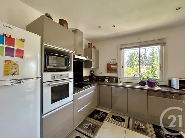 Appartement T2 à louer - 2 pièces - 49.28 m2 - ARLES - 13 - PROVENCE-ALPES-COTE-D-AZUR - Century 21 Arelate Immo